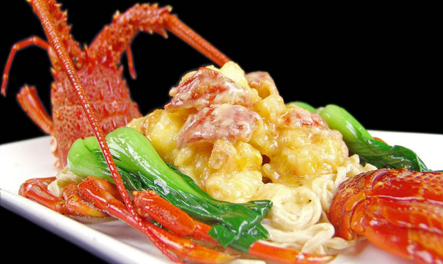 清蒸波龙的做法，清蒸波龙的做法和处理（爱吃大龙虾的一定要收藏）