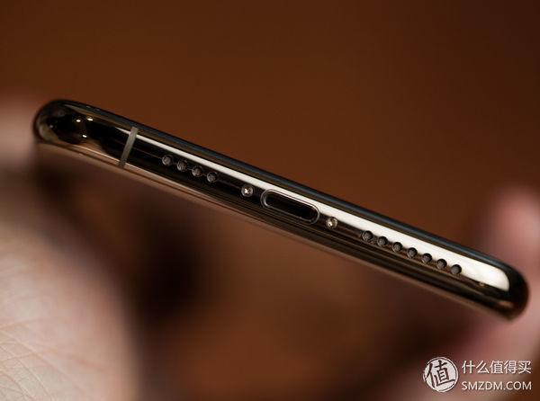 苹果xrmax，苹果xr和苹果xs max该怎么选（Max详细评测附带充电器推荐）