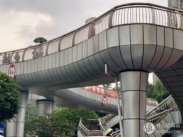 苹果xrmax，苹果xr和苹果xs max该怎么选（Max详细评测附带充电器推荐）