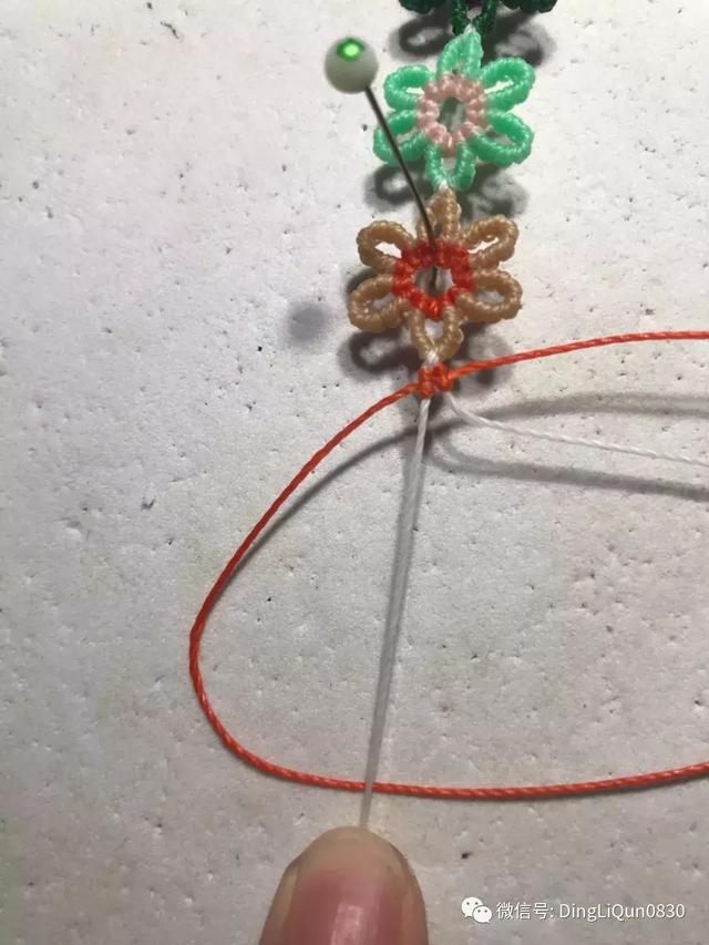狗狗牵引绳怎么套，狗绳怎么套（实用的简单多功能小花、狗狗牵引绳的制作）