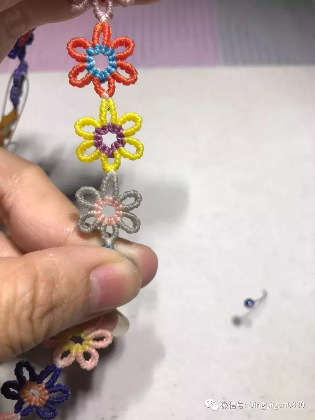 狗狗牵引绳怎么套，狗绳怎么套（实用的简单多功能小花、狗狗牵引绳的制作）