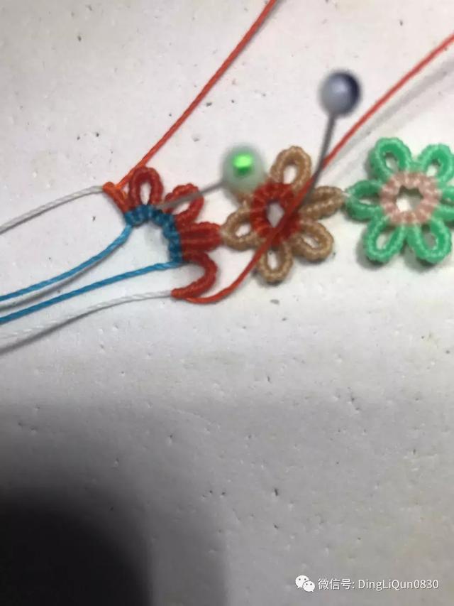 狗狗牵引绳怎么套，狗绳怎么套（实用的简单多功能小花、狗狗牵引绳的制作）