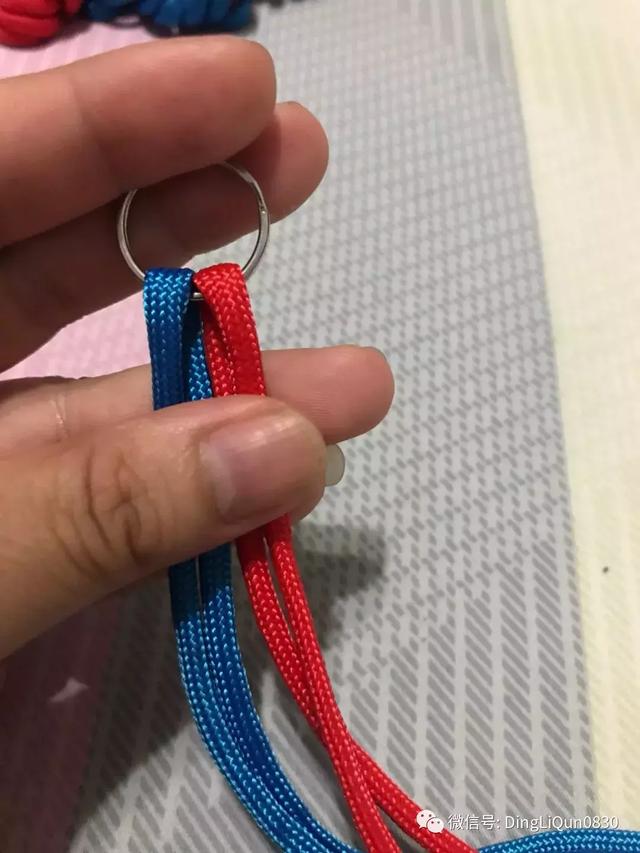 狗狗牵引绳怎么套，狗绳怎么套（实用的简单多功能小花、狗狗牵引绳的制作）