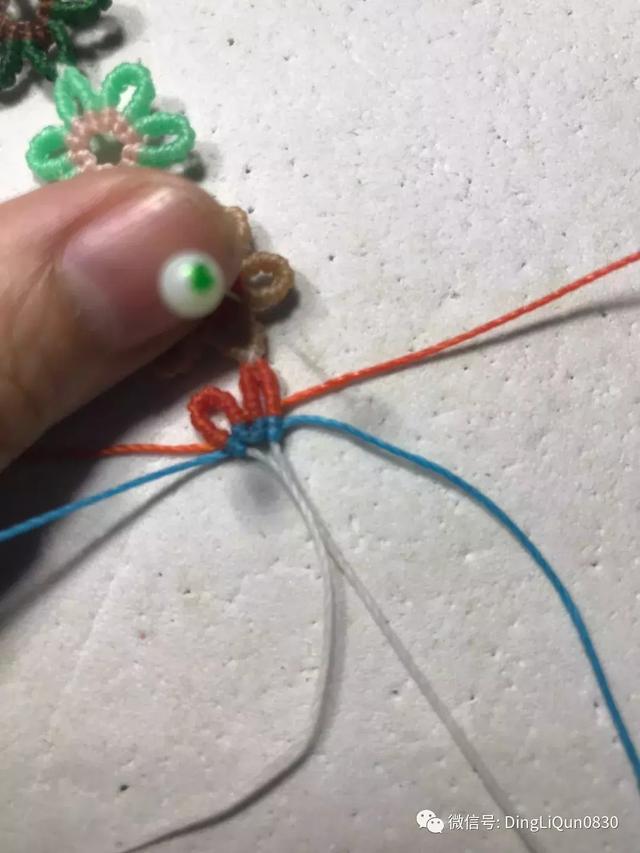 狗狗牵引绳怎么套，狗绳怎么套（实用的简单多功能小花、狗狗牵引绳的制作）