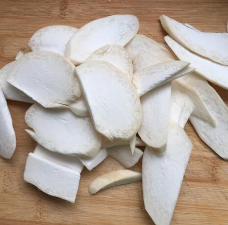 圖片[2]-【杏鮑菇炒肉】做法步驟圖 簡單炒一炒 鮮香脆嫩-起舞食譜網(wǎng)