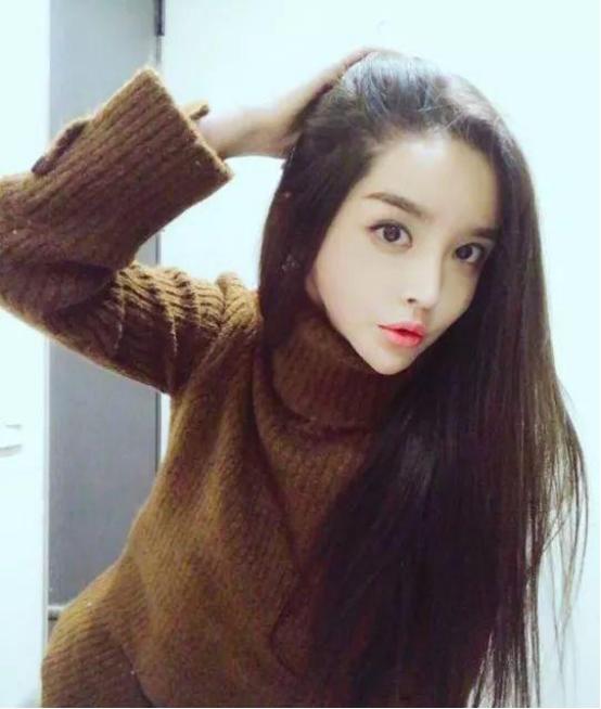 河莉秀变性原因，如今暴瘦成蛇精脸被疑整容