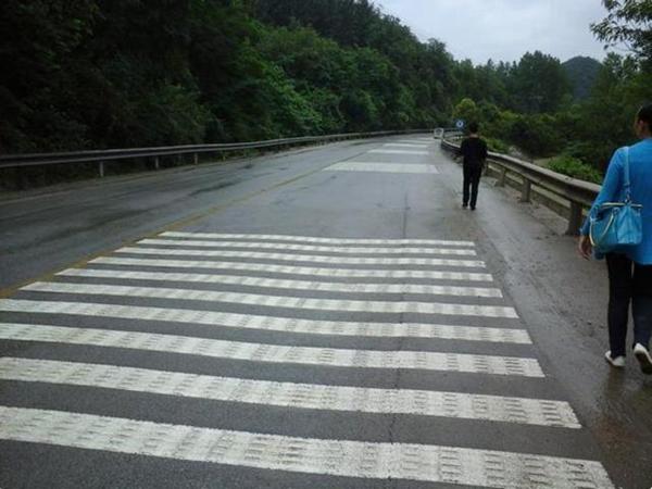 交通道路标志大全及图解手册，20种道路交通标志线图解