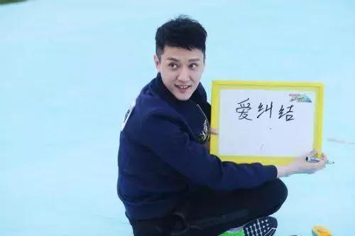 赵丽颖什么星座，赵丽颖是什么星座（两个典型天秤座的人在一起会纠结死吗）