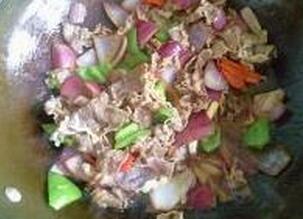 圖片[9]-【洋蔥炒肥牛】做法步驟圖 細嫩脆甜 肉嫩多汁-起舞食譜網