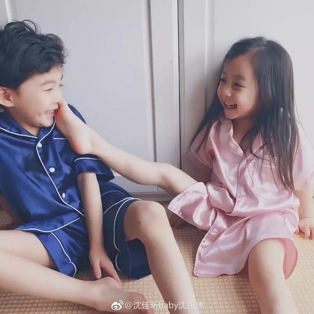 可爱的沈佳昕♡，微信头像，可爱的沈佳昕♡（秀恩爱算什么，有本事秀哥哥啊）