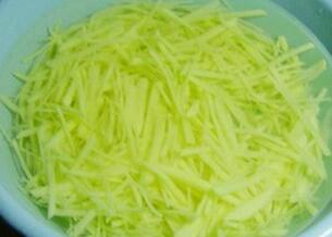 圖片[2]-【酸辣土豆絲】做法步驟圖  酸辣開胃 易消化 超級下飯菜！-起舞食譜網