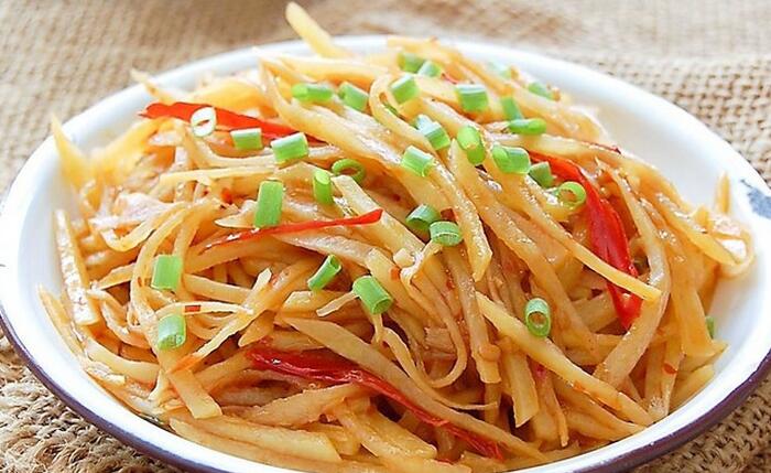 圖片[1]-【酸辣土豆絲】做法步驟圖  酸辣開胃 易消化 超級下飯菜！-起舞食譜網