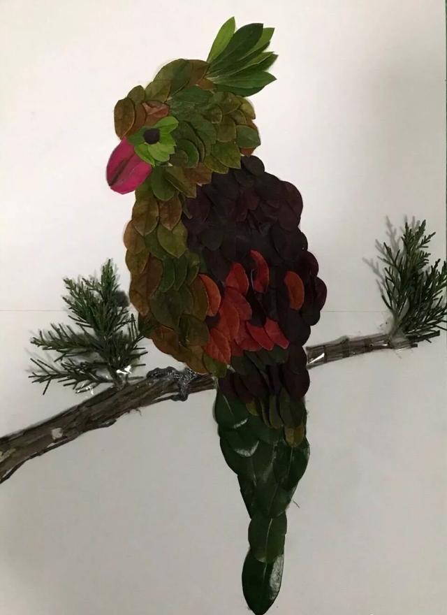 三年级用树叶做的手工贴画图片(漂亮的创意树叶粘贴画图片作品素材)