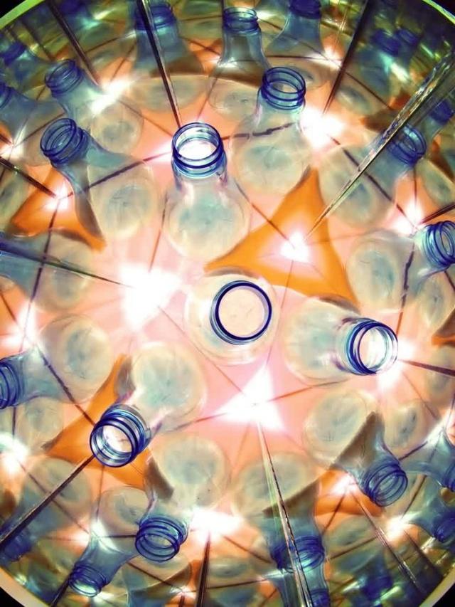 万花筒怎么制作，怎么制作万花筒（10分钟 镜头巧变万花筒）