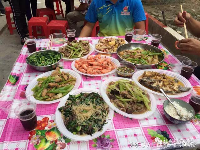 陆川县属于哪个市，广西陆川（有一个美丽而古老的县城——陆川县过重阳节）