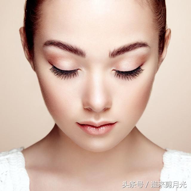 内双如何画眼线，内双如何画眼线图解（女生内双怎么画眼线不晕妆）