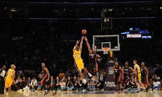 麦迪投篮姿势详解图，麦迪投篮姿势详解图片（NBA最难封盖的8大跳投）