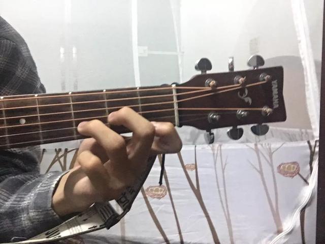 吉他c和弦怎么按，吉他常用和弦指法图（吉他基础和弦之C调常用和弦-极简0基础吉他入门）