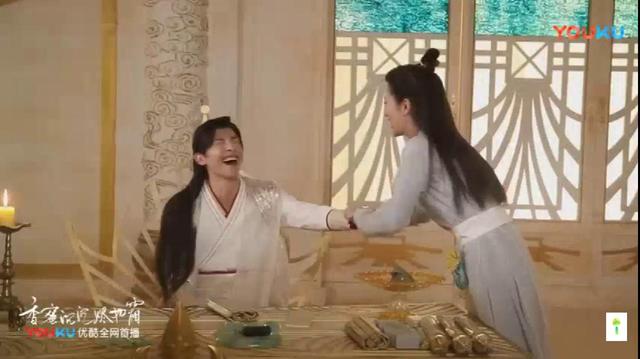 邓伦杨紫，剧里一个傲娇一个呆萌，片场就是两个爱打爱闹的小屁孩