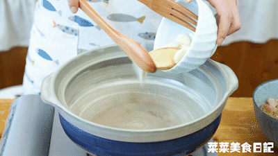 红烧牛筋怎么做好吃又简单，红烧蹄筋的家常做法大全（红烧牛筋最家常的做法是什么）