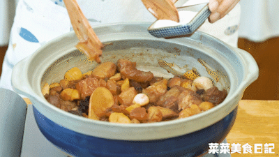 红烧牛筋怎么做好吃又简单，红烧蹄筋的家常做法大全（红烧牛筋最家常的做法是什么）