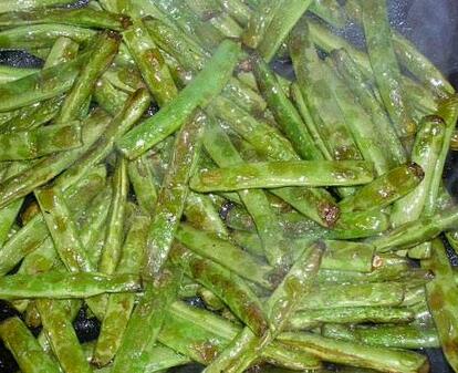 圖片[4]-【干煸四季豆】做法步驟圖 香辣下飯 連調料都能吃干凈-起舞食譜網(wǎng)