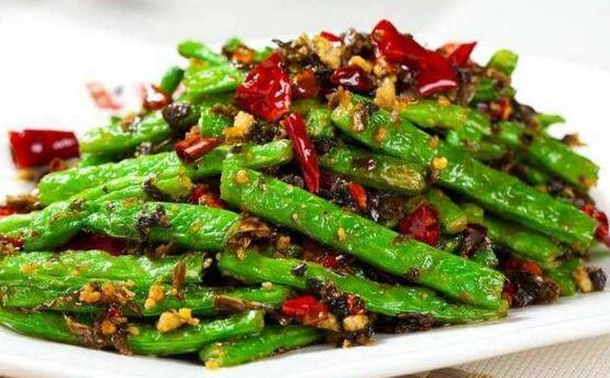 圖片[9]-【干煸四季豆】做法步驟圖 香辣下飯 連調料都能吃干凈-起舞食譜網(wǎng)