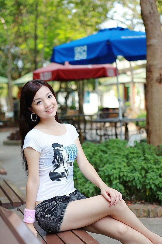 彼时指将来还是过去，刘若英父亲去世（彼时，此时）