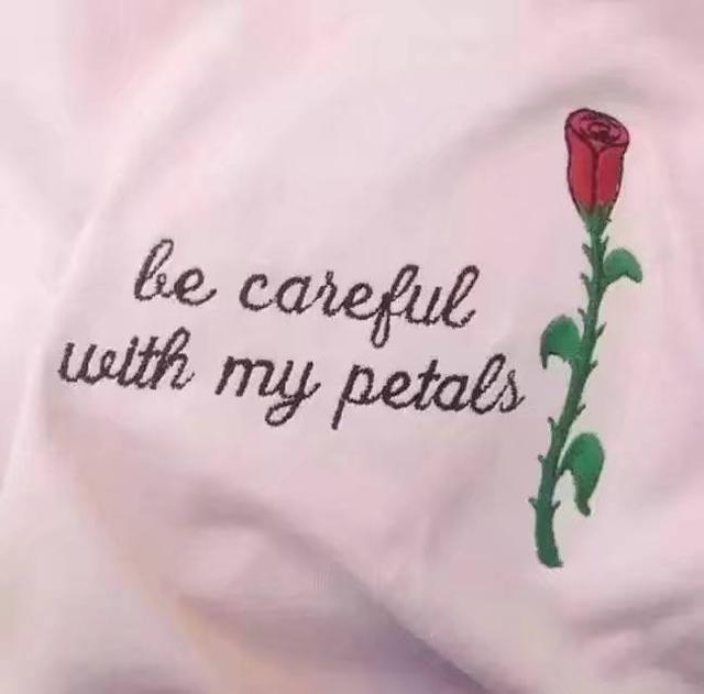 空间背景图，好看的空间背景图（空间朋友圈无水印背景图）