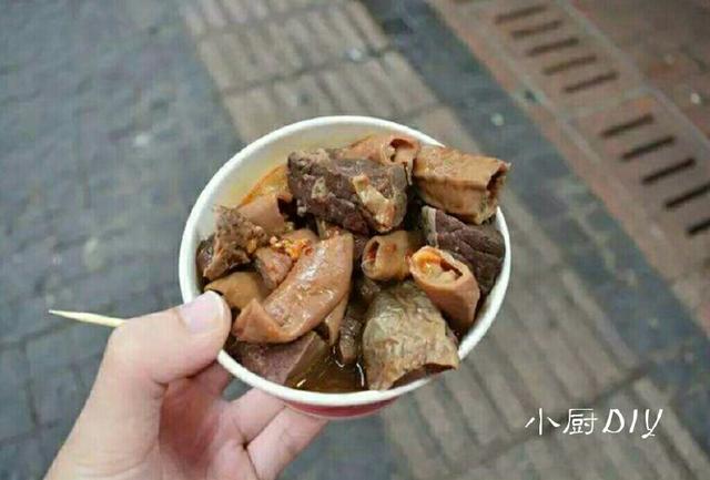 牛杂的做法和配料，做牛杂的配方和步骤（大妈靠卖牛杂买车买房）
