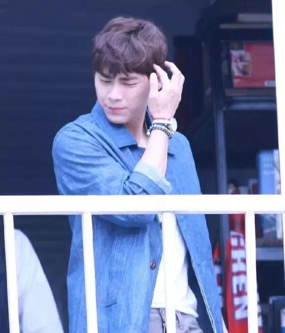 dw手表的含义是什么，dw手表是什么牌子（DW手表为何成为时尚界新宠）