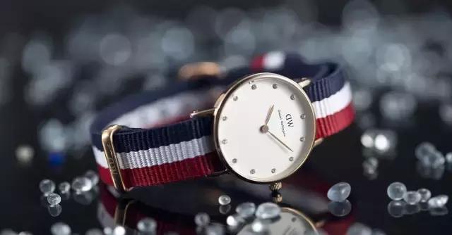 dw手表的含义是什么，dw手表是什么牌子（DW手表为何成为时尚界新宠）