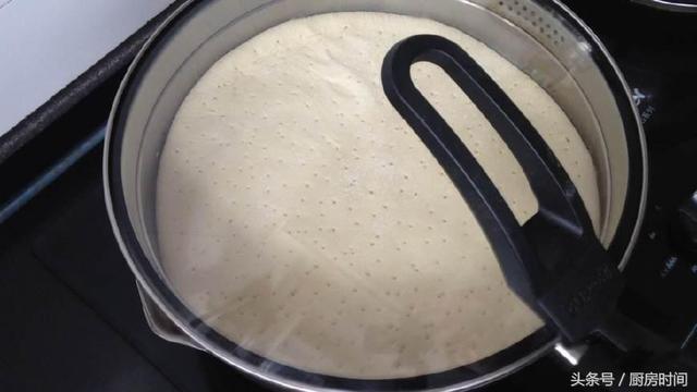 牛羊肉泡馍的饼子怎么做，牛羊肉泡馍的饼子怎么做好吃（难怪陕西羊肉泡馍那么好吃）