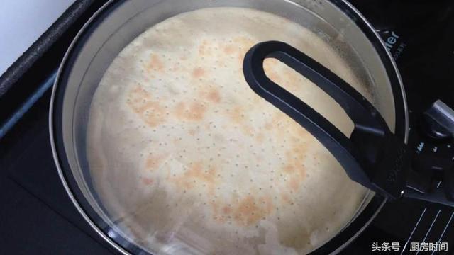 牛羊肉泡馍的饼子怎么做，牛羊肉泡馍的饼子怎么做好吃（难怪陕西羊肉泡馍那么好吃）