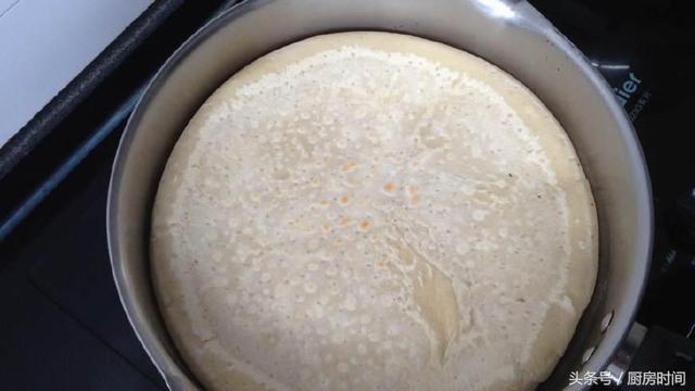 牛羊肉泡馍的饼子怎么做，牛羊肉泡馍的饼子怎么做好吃（难怪陕西羊肉泡馍那么好吃）
