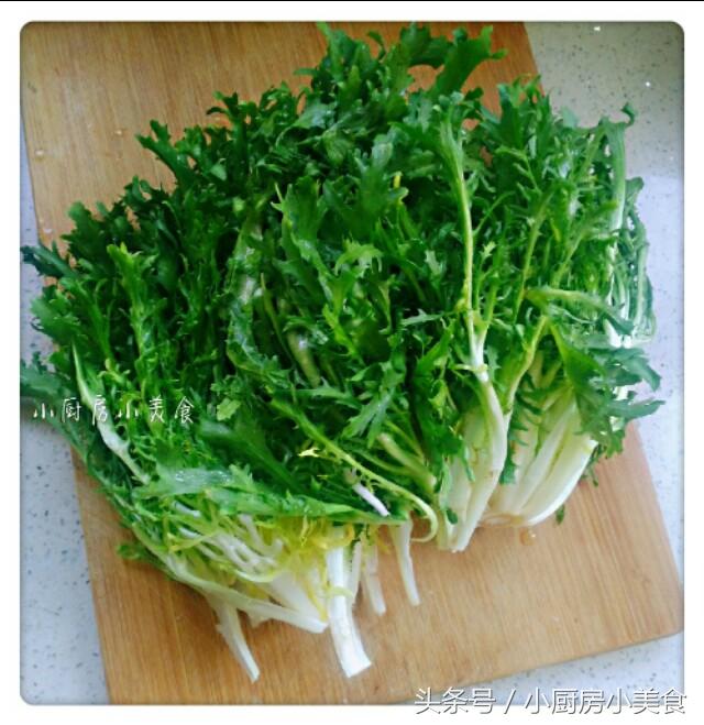  苦菊炒鸡蛋窍门，苦菊除了凉拌还能这样吃 