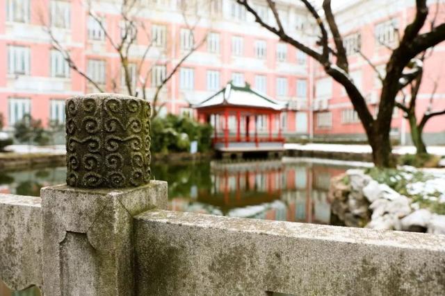 上海杉达学院怎么样，排名好不好（沪上这24所高校的靓丽“水景”）