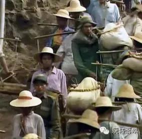翡翠是怎么形成的，翡翠是如何形成的（翡翠的前世今生）