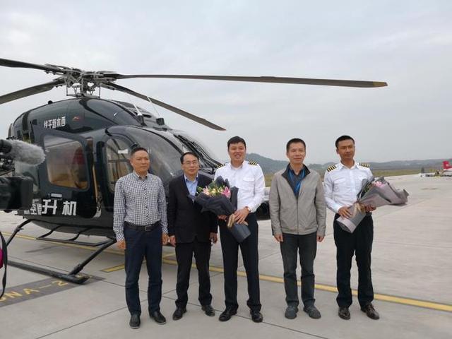 从上海如何到浙江横店影视城，上海横店影视城是免费的吗现在（东报记者独家体验直升机首飞）