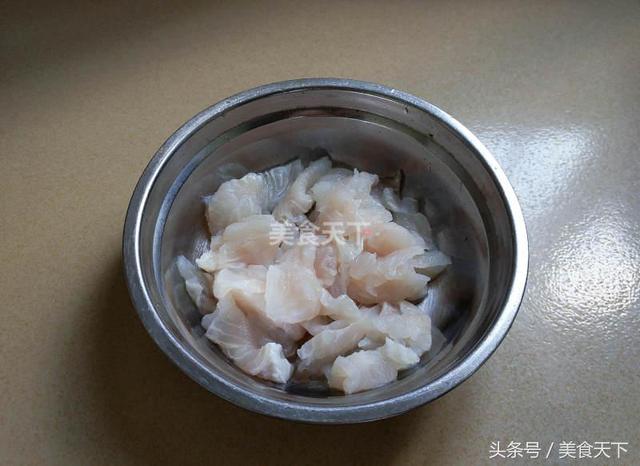怎样煮鱼最好吃最简单的做法，连汤汁都那么的美味