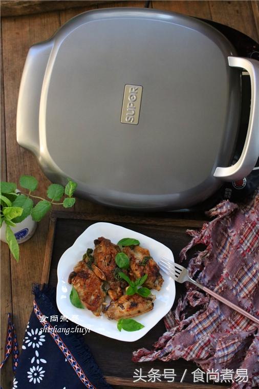 苏泊尔煎烤机使用方法，苏泊尔煎烤机使用方法视频（这个菜适合懒人和新手）