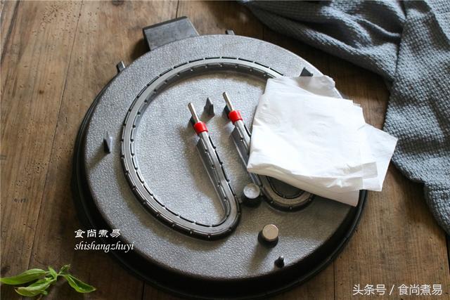 苏泊尔煎烤机使用方法，苏泊尔煎烤机使用方法视频（这个菜适合懒人和新手）