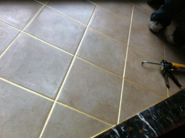 瓷砖美缝的做法，瓷砖美缝的做法步骤（自己在家做省下几千块）