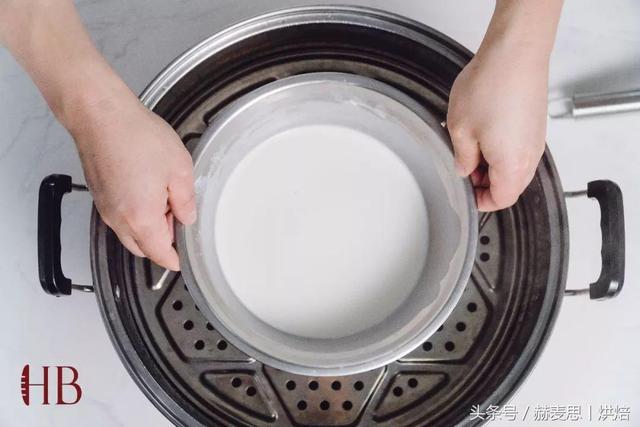 抹茶红豆麻薯的做法，奶茶麻薯做法（小清新抹茶红豆麻薯软欧包丨详细制作步骤）