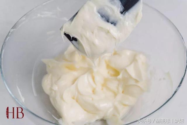 抹茶红豆麻薯的做法，奶茶麻薯做法（小清新抹茶红豆麻薯软欧包丨详细制作步骤）