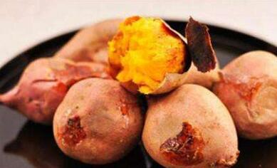 【烤紅薯】做法步驟圖 自己做！香糯軟甜 超級簡單 一口氣吃-起舞食譜網(wǎng)