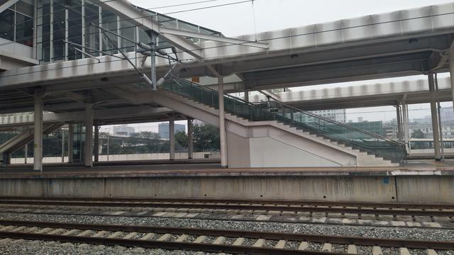 成都南站在哪个区，成都南站在哪个区哪个街道（位于成都市武侯区桂溪街道成都南站实拍）