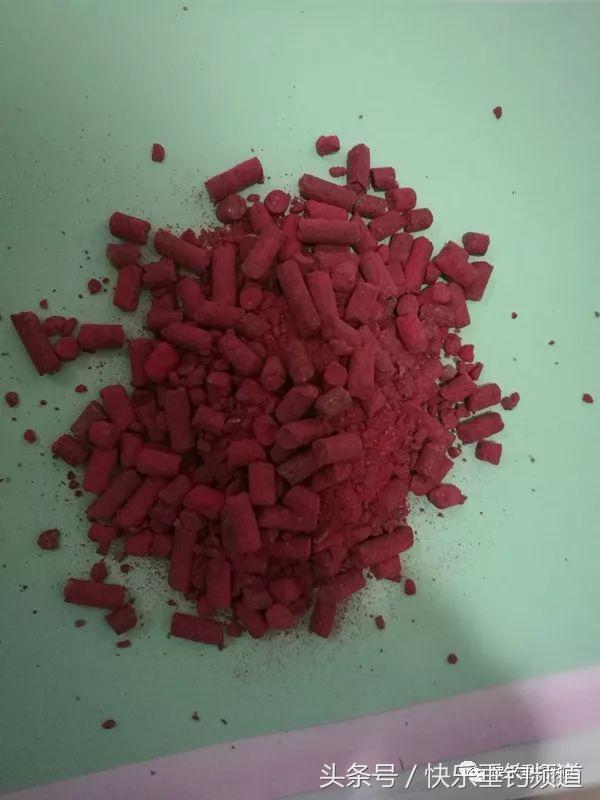 最简单的自制鱼饵，最简单的自制鱼饵教程（剩旧饵料千万不要扔）