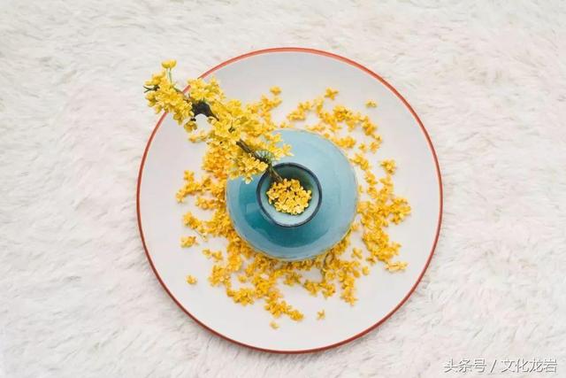 和桂花有关的诗句，带你一起“闻闻”诗词里的桂花香~