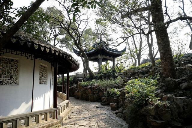 苏舜钦经典句子，苏舜钦的诗句（读苏舜钦和归有光的同名散文《沧浪亭记》）